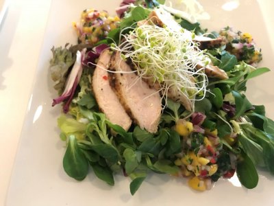 Kyllingsalat med mangosalsa